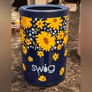 NEW Swig Floral Can Holder/Hard Coozie